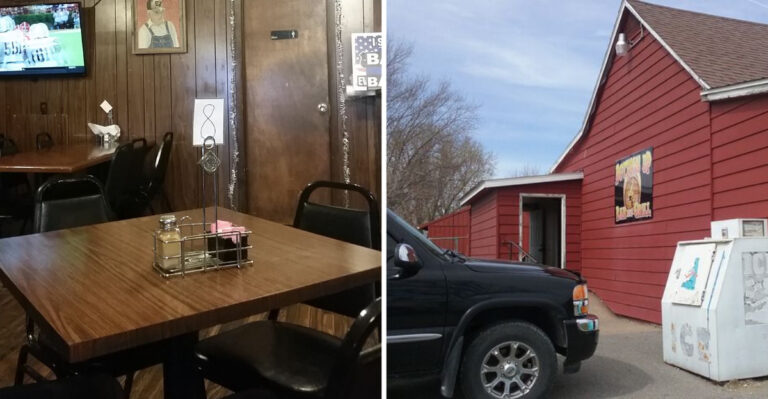 The Best Fried Chicken in All of Illinois Is Hiding at This Unassuming Restaurant
