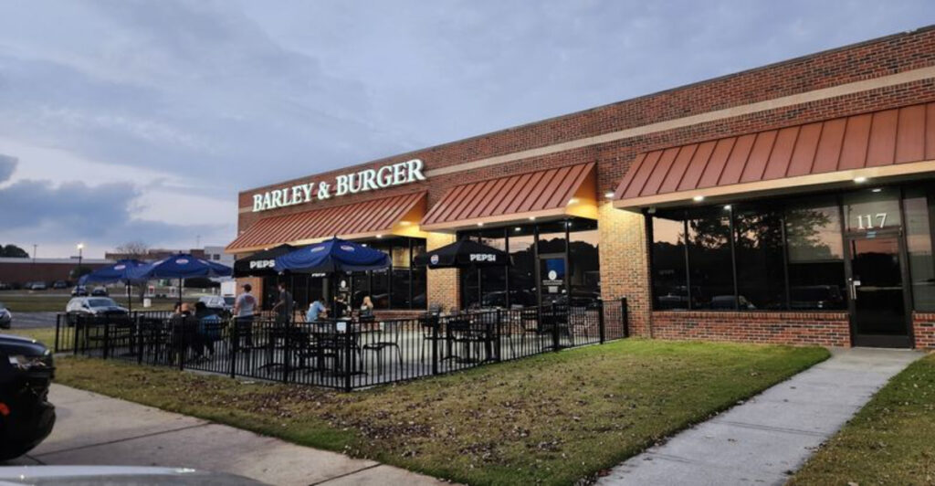 The Burgers At This North Carolina Hole-In-The-Wall Have Locals Completely Hooked