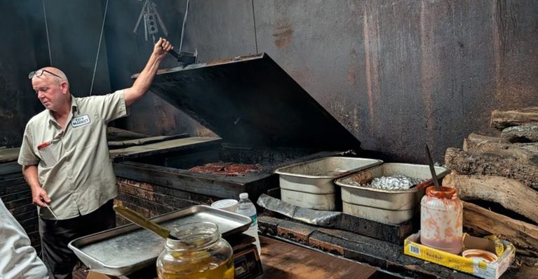 These 10 Texas Restaurants Have Traditions You Won’t Find Anywhere Else