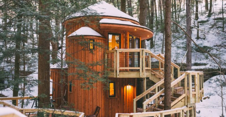 These 12 Hocking Hills Cabins Are The Perfect Places To Stay In This Gorgeous Ohio Region
