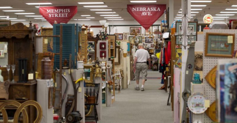 These 12 Massive Ohio Secondhand Shops Are Worth The Late Summer Road Trip