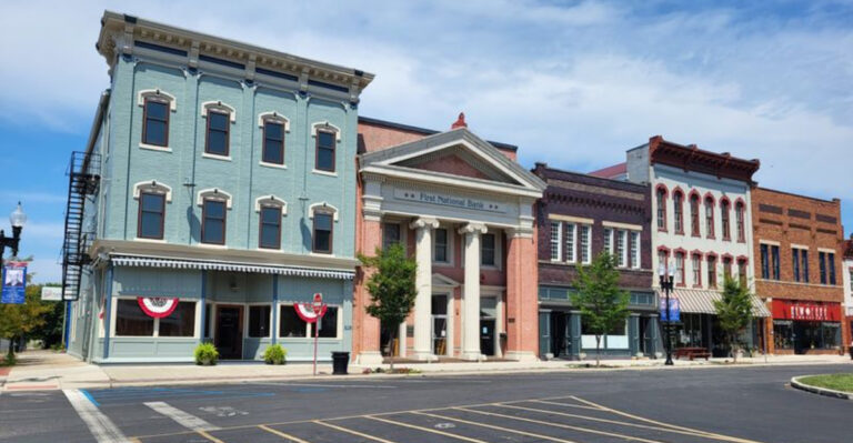 This Charming Ohio Town Pairs Pretty Trails With A Surprising Creative Side