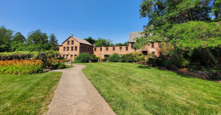 This Free New Jersey Park Lets You Walk Through a 19th-Century Village