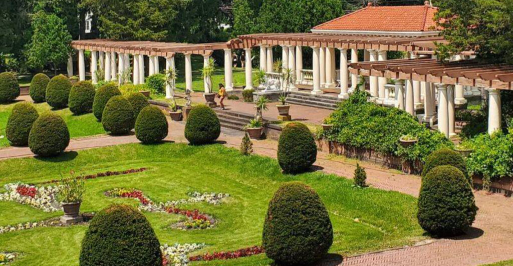 This List of 8 Storybook Spots in New York Will Have You Packing Your Bags Right Away