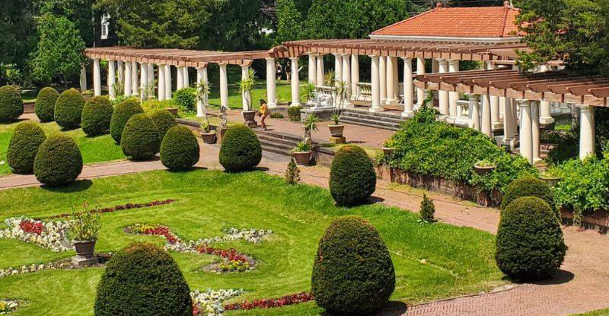 This List of 8 Storybook Spots in New York Will Have You Packing Your Bags Right Away