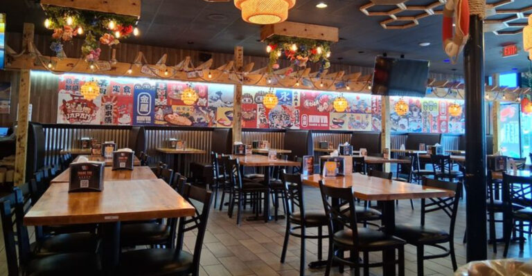 This Michigan Spot Serves Cajun Seafood That’s Spicy, Savory And Hard To Forget