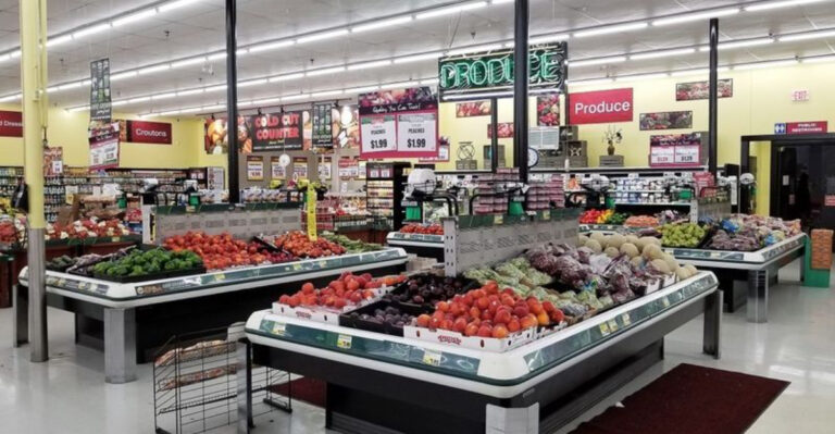 This Ohio Grocery Store Is A Favorite Among Budget-Conscious Families