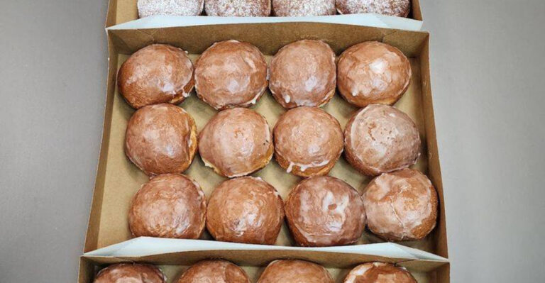 This Old-School Polish Bakery in Illinois Has Been Baking Fresh Rye and Paczki for Decades