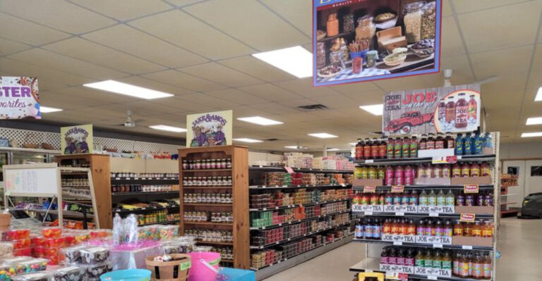 This Pennsylvania General Store Has Welcomed Shoppers Since 2000 And Still Feels Stuck In Time