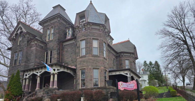 This Pennsylvania Victorian Hideaway Promises A Truly Regal Experience