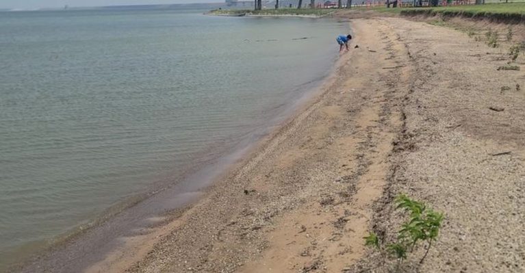 This Sandy Texas Swimming Beach Is The Perfect $10 Lake Day
