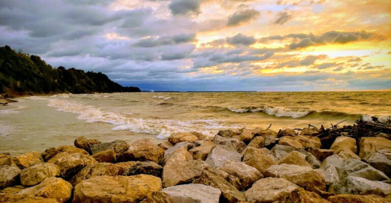 This Secret Pennsylvania Beach Is Small, Stunning, And Surprisingly Underrated