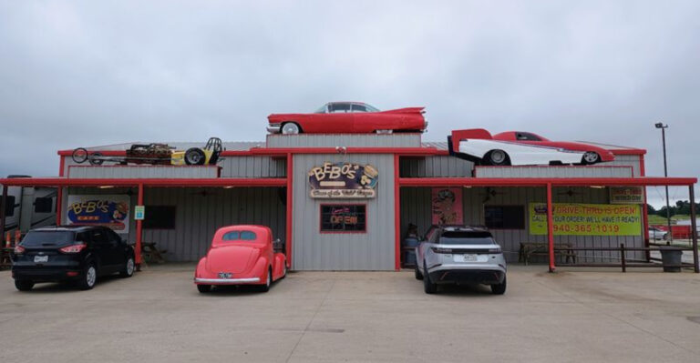 This Texas Cafe Keeps Locals Coming Back For Chicken Fried Steak And Fried Catfish