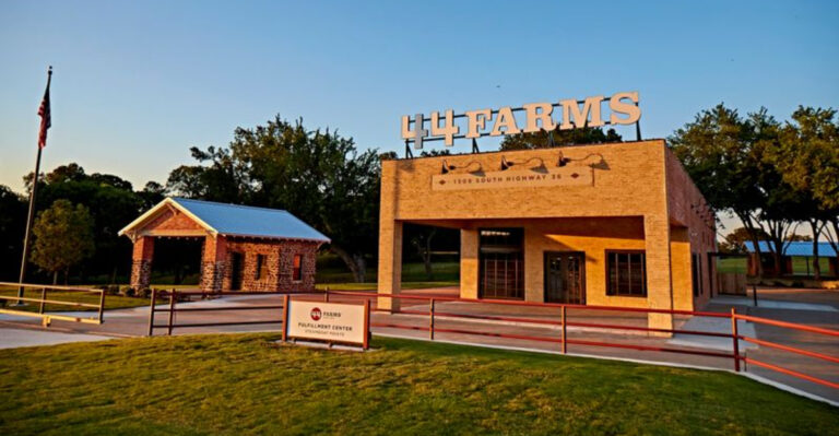 This Texas Farm Sells All-Natural, Hormone-Free Meat You Can Trust