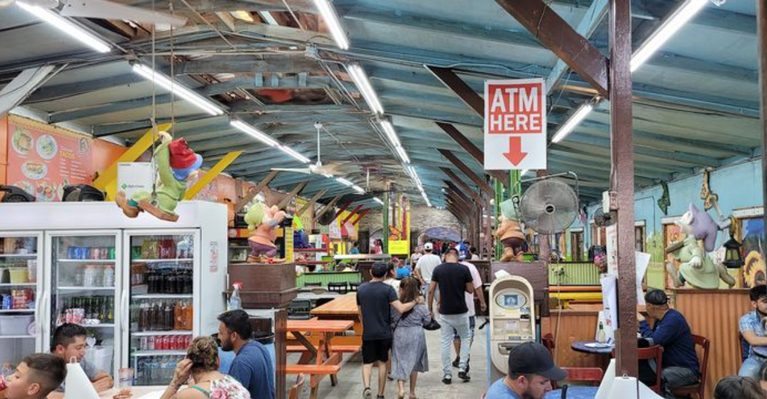 This Texas Flea Market Is So Popular, People Plan Entire Day Trips Around It