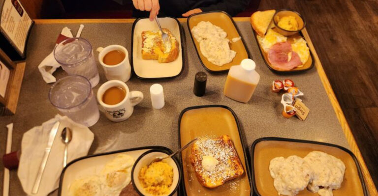 This Tiny North Carolina Mennonite Bakery Starts Baking At 4 A.M. And Serves Unforgettable French Toast