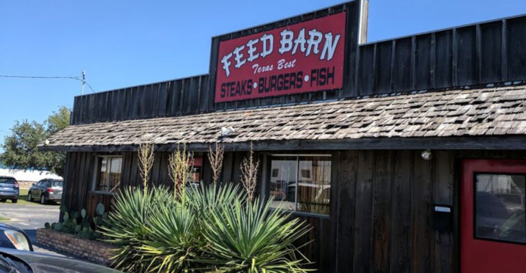 This Unassuming Texas Restaurant Is Hiding Some of the Best Comfort Food Around