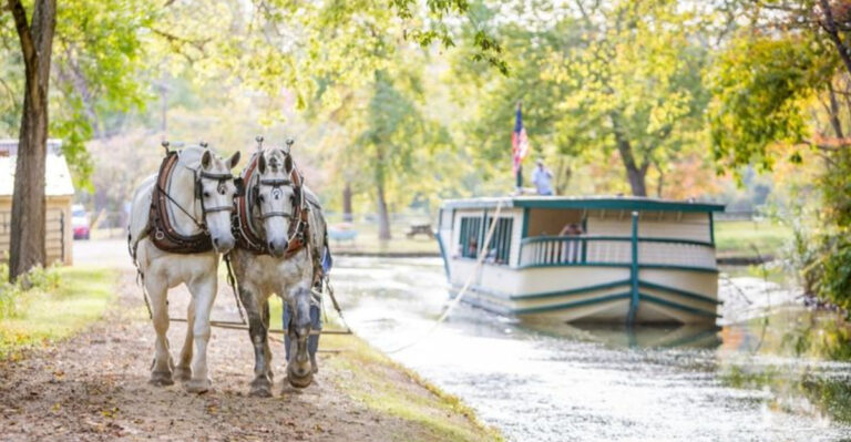 You Can Step Back In Time On This Horse-Pulled Canal Boat In Ohio