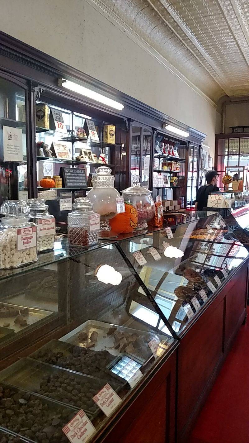Olympia Candy Kitchen (Goshen) Olympia Candy Kitchen (Goshen)