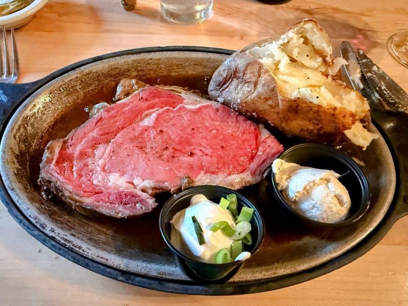 The Prime Rib That Sets the Whole Meal in Motion The Prime Rib That Sets the Whole Meal in Motion