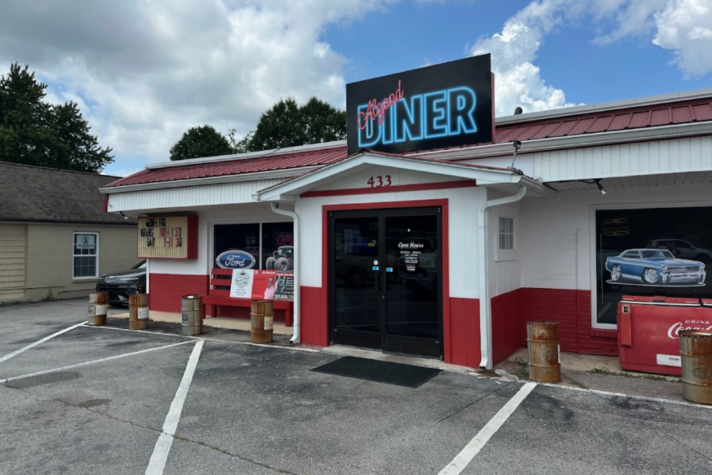 10 Blue-Collar Tennessee Restaurants Serving Big Portions at Low Prices