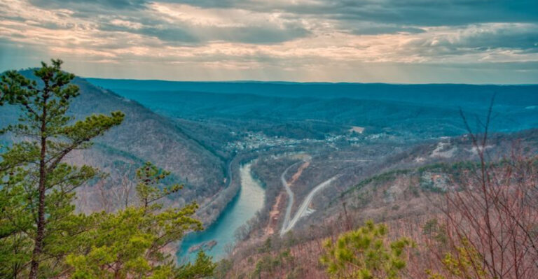 10 Breathtaking Overlooks in Pennsylvania Hiding in Plain Sight