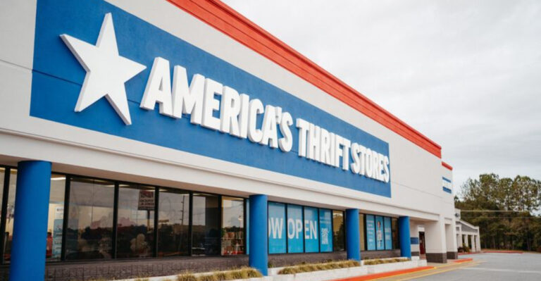 10 Tennessee Thrift Stores Where You Can Build A Fall Wardrobe Without Breaking The Bank