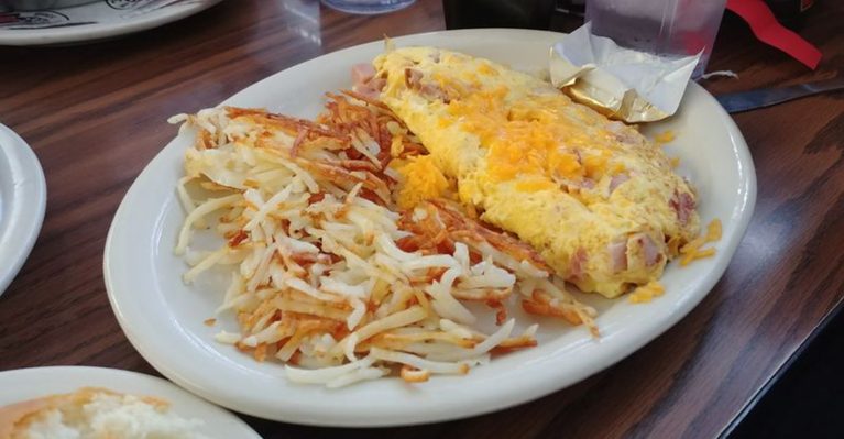 10 Texas Diners Where Home-Style Breakfast Still Rules The Menu