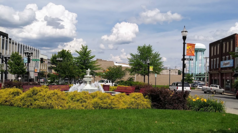 12 Underrated Tennessee Towns That Rival Their Famous Neighbors