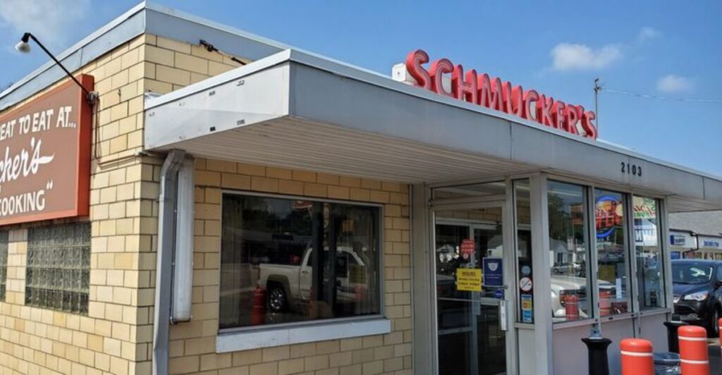 12 Hidden Ohio Restaurants Only The Regulars Know About