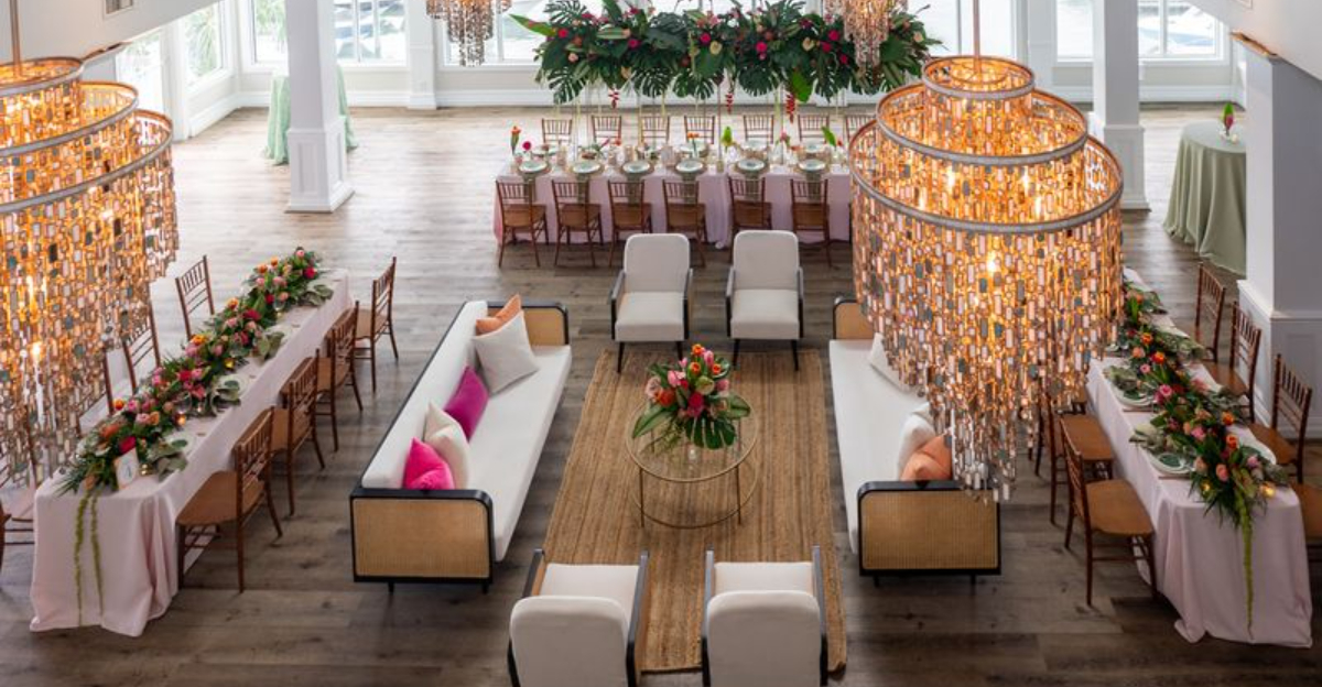 12 Romantic North Carolina Coastal Restaurants That Feel Made for Falling in Love
