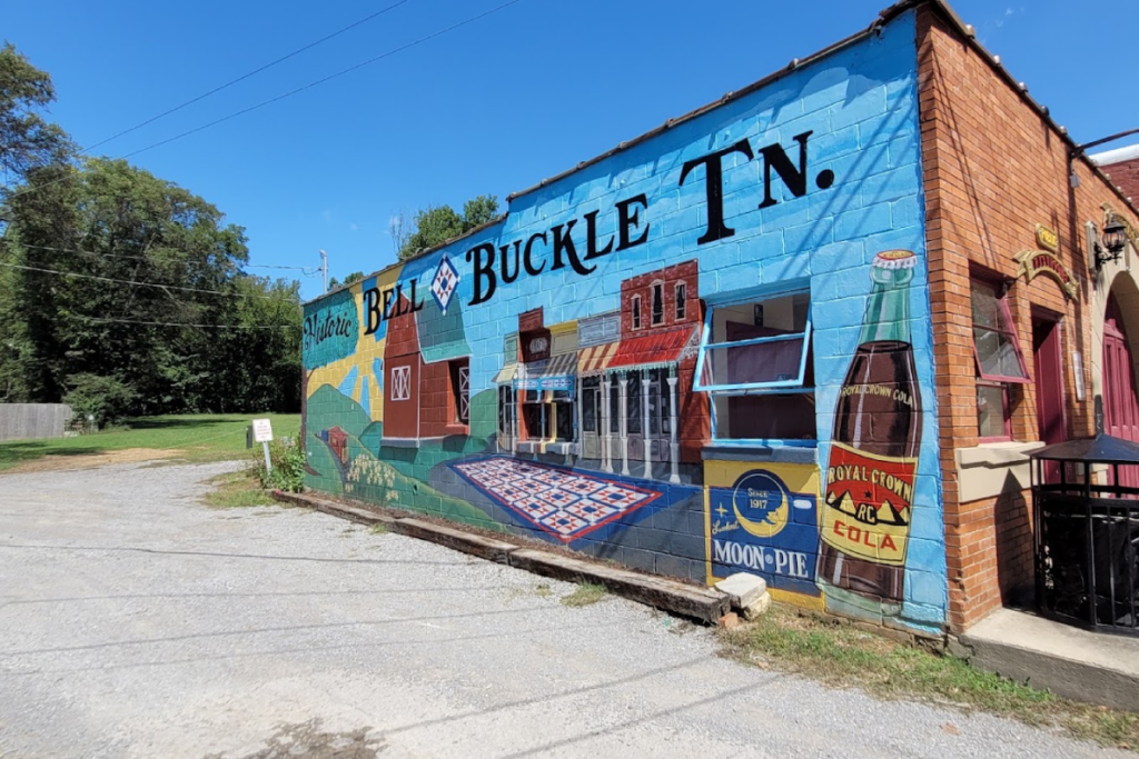 13 Tennessee Towns Where the Local Food Scene Is Worth the Trip
