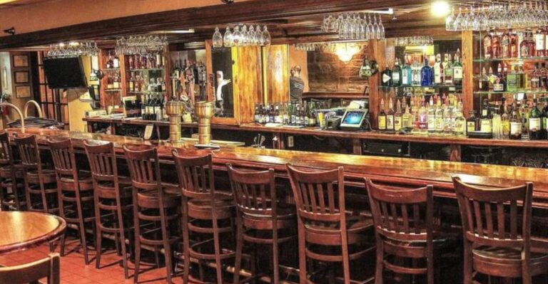 13 Pennsylvania Bars Where You Can Enjoy A Drink In A Historic Setting