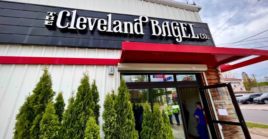 15 Ohio Food Places Where The Best Bites Disappear Before You Blink