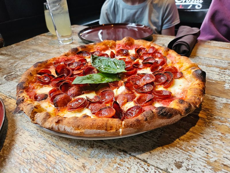 La Crosta Woodfire Pizzeria Italiana (Chicago) La Crosta Woodfire Pizzeria Italiana (Chicago)