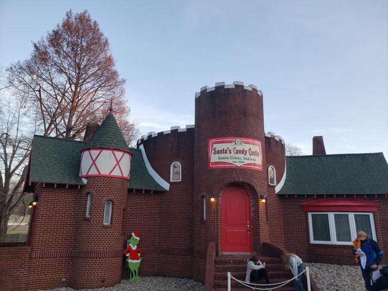 Santa's Candy Castle (Santa Claus) Santa's Candy Castle (Santa Claus)