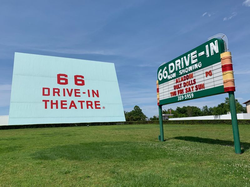 66 Drive-In Theatre 66 Drive-In Theatre