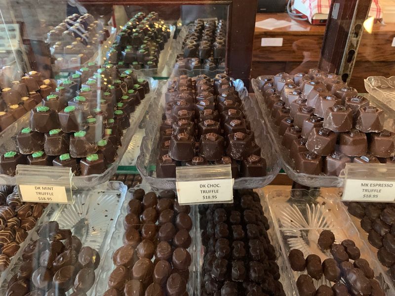 Martinsville Candy Kitchen (Martinsville) Martinsville Candy Kitchen (Martinsville)