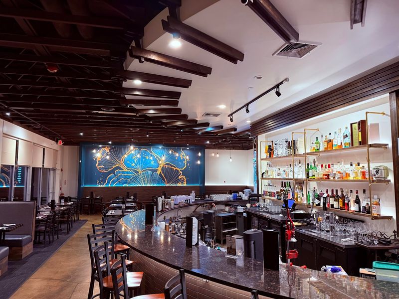Nomu Ramen & Sushi (Glenview)