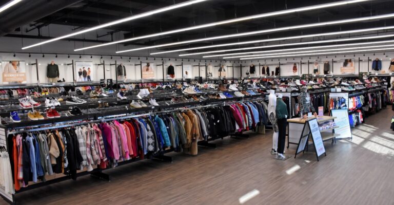 8 Huge Indiana Thrift Stores Where Treasure Hunting Could Take Hours