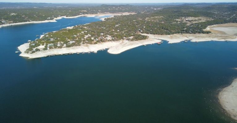8 Texas Lakes With Calm Water Perfect For A Relaxing Boat Day