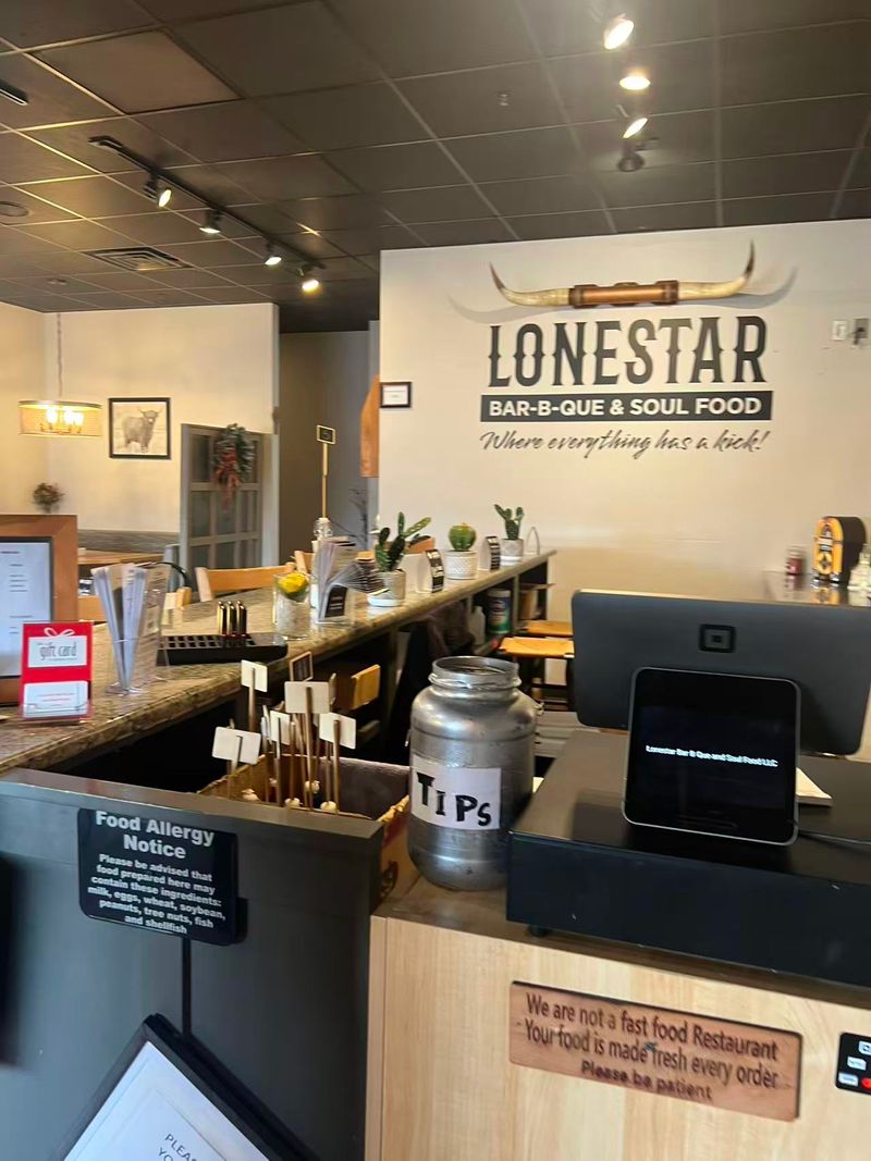 Lonestar Bar-B-Que & Soul Food (Evansville)