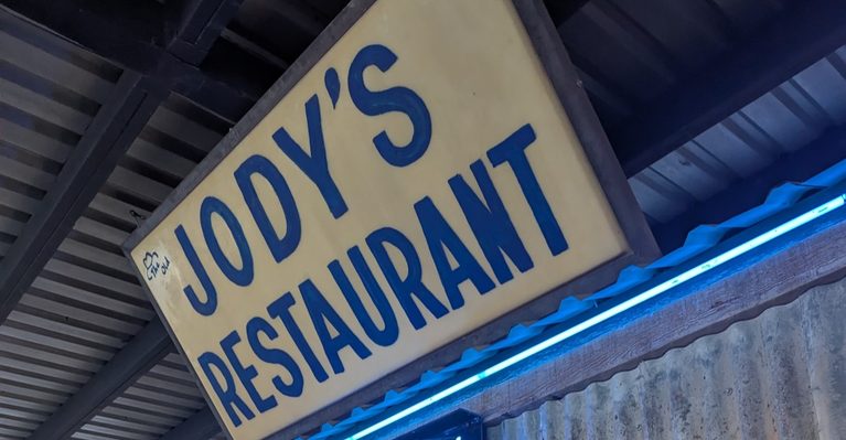 9 Countryside Texas Restaurants So Good They’re Worth the Extra Miles