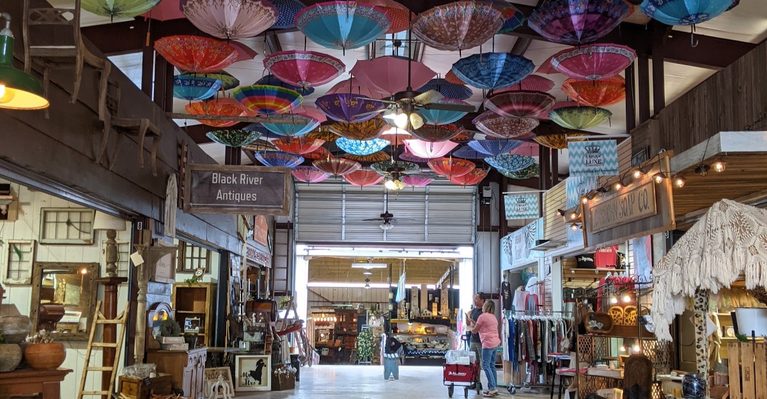 9 Massive Texas Flea Markets Where You Could Spend All Day Hunting For Treasures