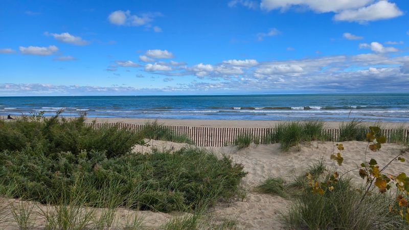 Evanston, Illinois Has a Surprisingly Eerie Calm Here Evanston, Illinois Has a Surprisingly Eerie Calm Here