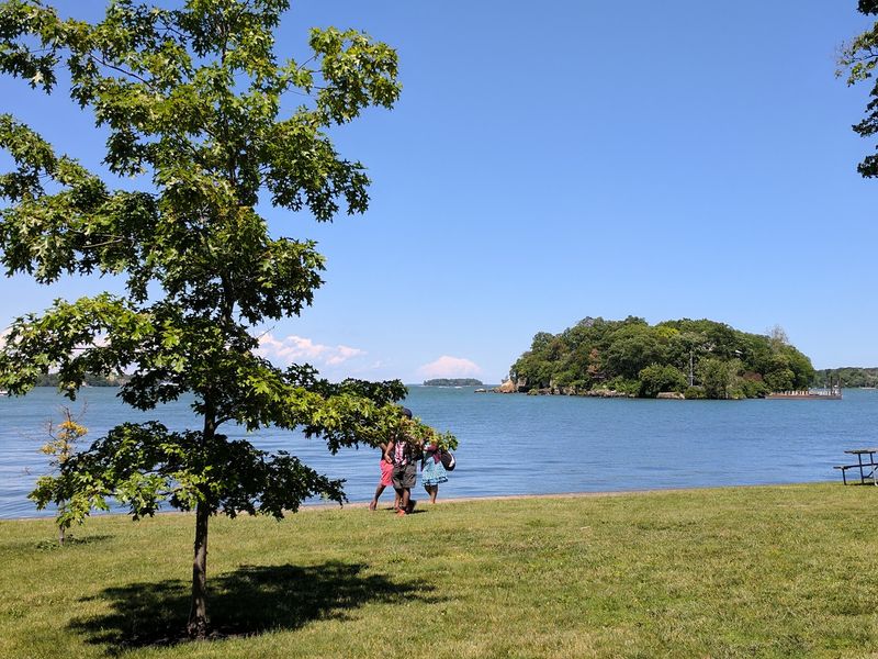 A Calm Stop Close To Downtown Put-In-Bay A Calm Stop Close To Downtown Put-In-Bay
