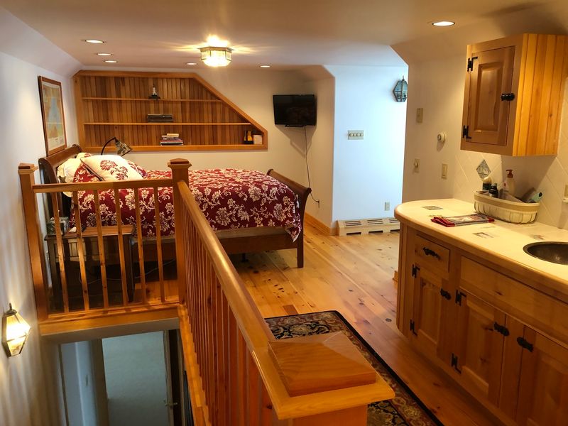 A Castle Kitchen Keeps Things Easy