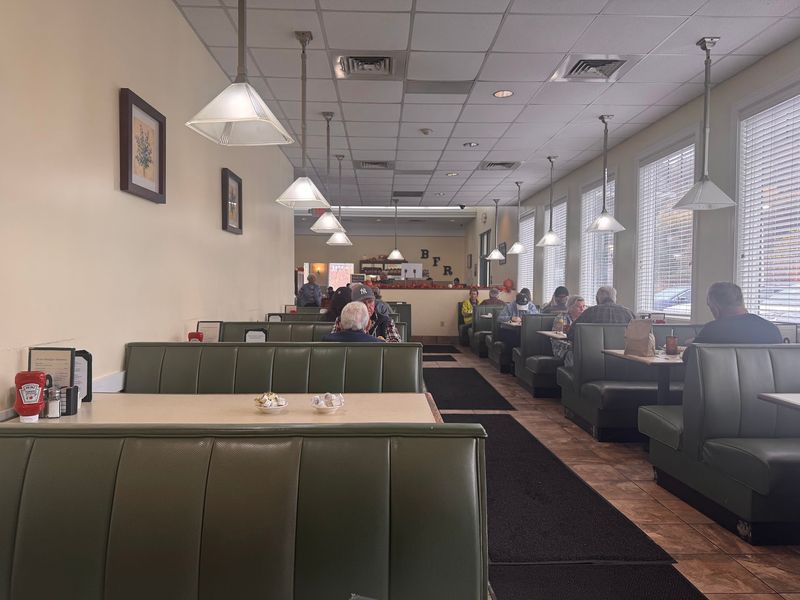 A Cozy Pennsylvania Restaurant Worth Planning Around A Cozy Pennsylvania Restaurant Worth Planning Around