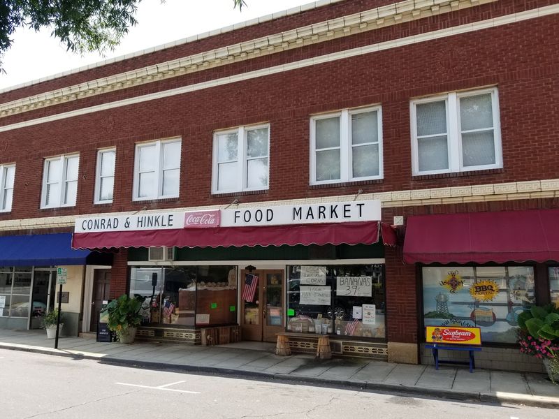 A Downtown Lexington Stop With Small-Town Charm