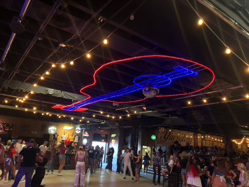 A Family-Friendly Atmosphere Until Evening Hours